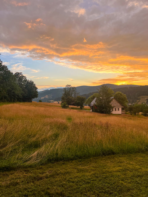 💡Ak hľadáte inšpiratívne miesto, kde sa architektúra stáva zážitkom, tento úlovok z portfólia Amazing Places by rozhodne nemal ujsť vašej pozornosti.